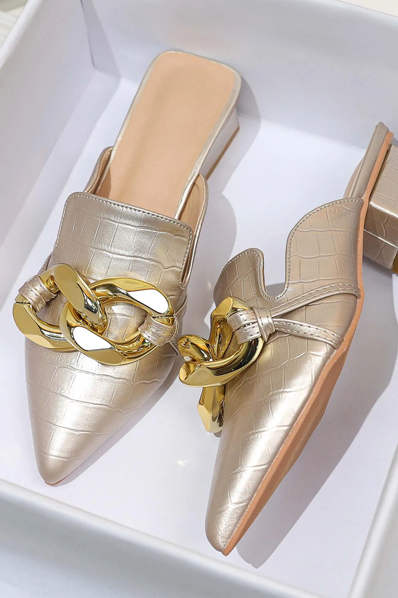 Amozae-Pointed Toe Chain Loafer Slides