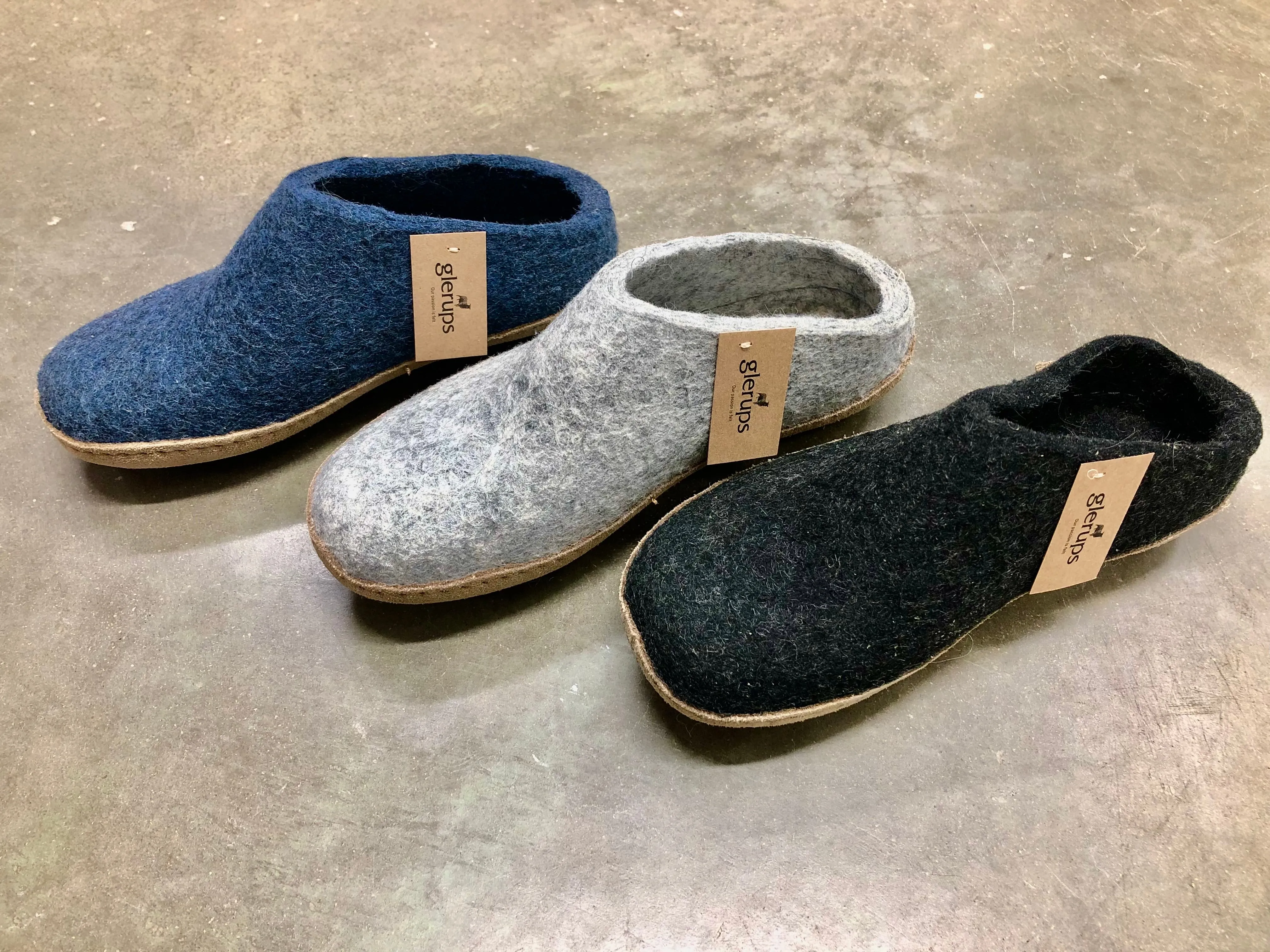 Glerups Slippers SLIDES with Leather Soles: CHARCOAL