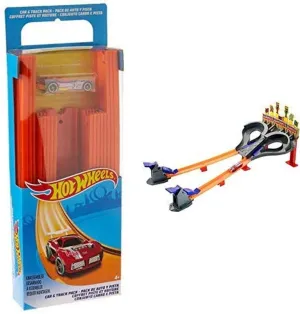 Hot Wheels Track Builder Straight Track with Car 15 Feet [Styles May Vary]